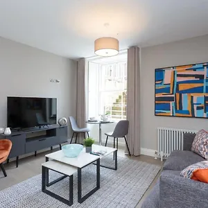 Dragon - Centre 1 Bed Apartment Edinburgh