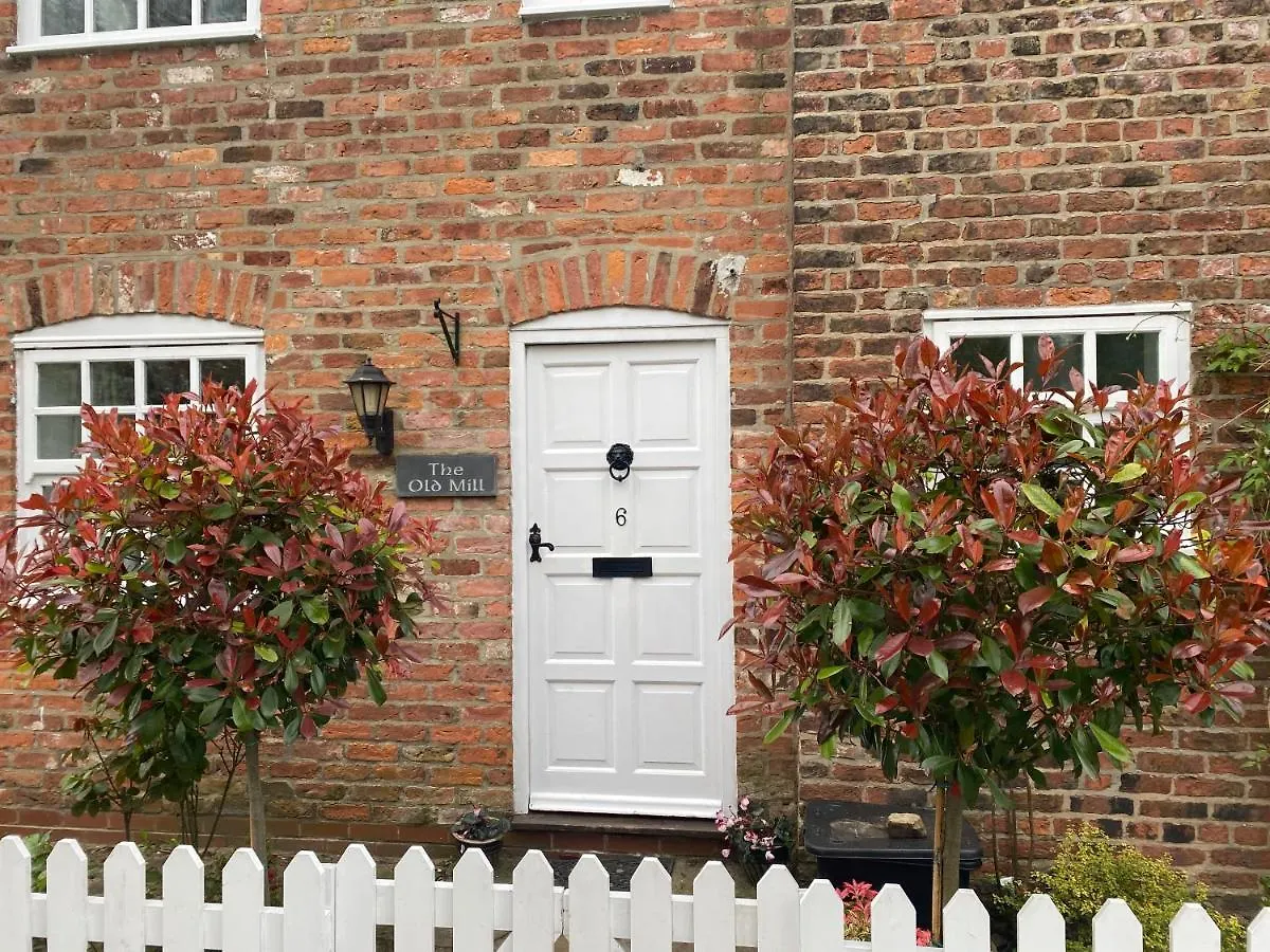 Holiday home The Old Mill Cawood Villa